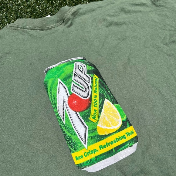 VTG 00’s / Y2K 7UP Soda Green Promo Tee - Picture 5 of 6